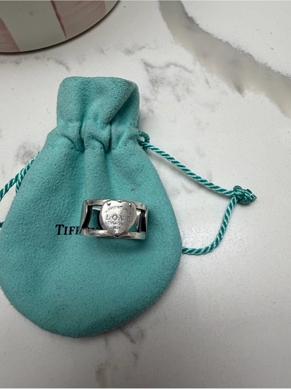 Tiffany & Co. Sterling Silver Men’s Heart Ring with Turquoise Pouch